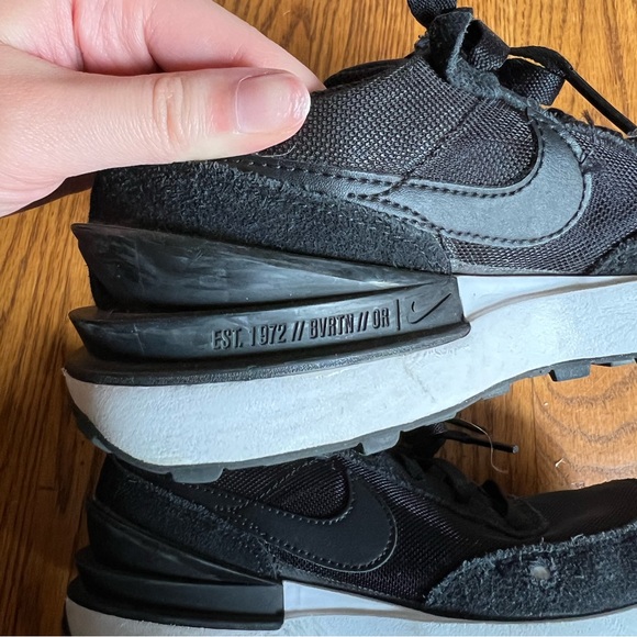 ⚫️NIKE: Boy’s size 3, “Waffle One” black & white sneakers, preowned⚫️ - Picture 5 of 9